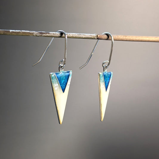 Boucles d’oreilles triangle bleu en argent - Mary D. Joaillerie