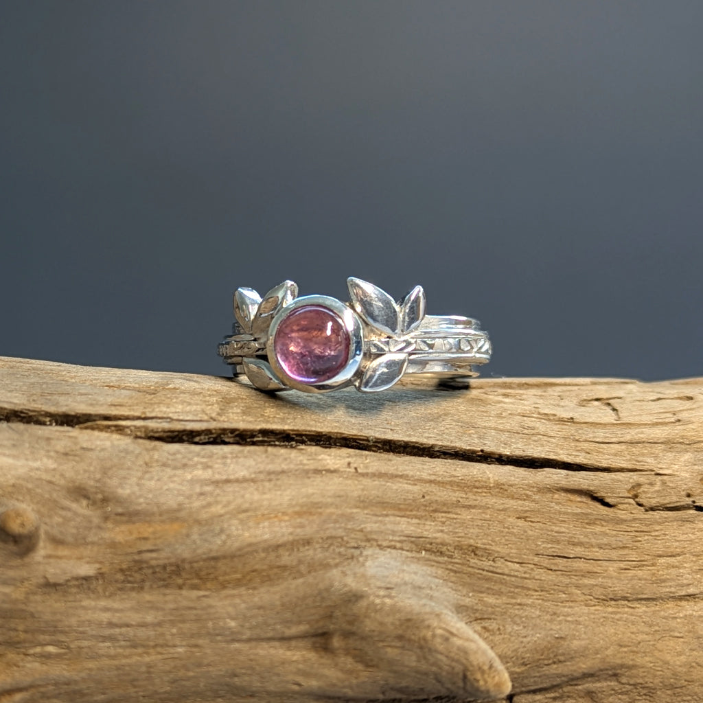 Bague feuillage en argent et tourmaline rose - Mary D. Joaillerie