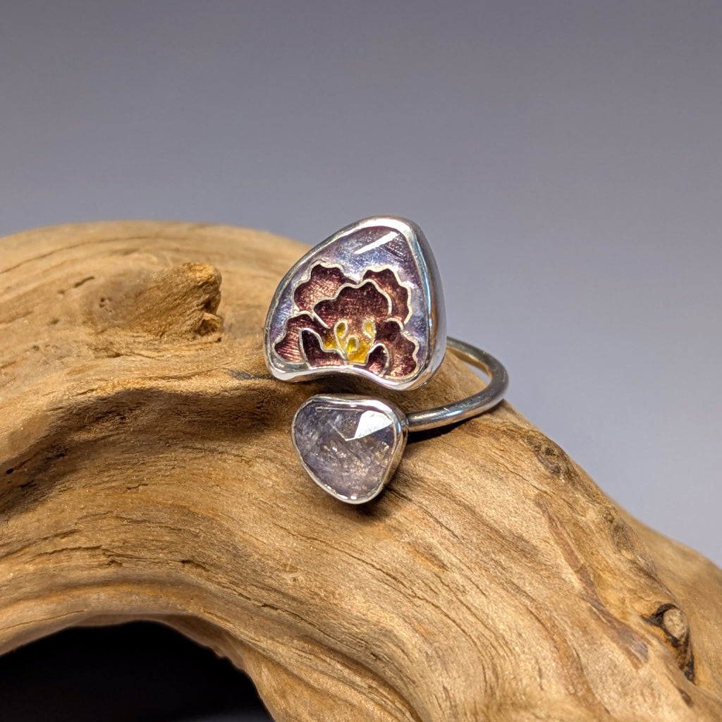 Bague ouverte en argent, iolite et pivoine T54 - Mary D. Joaillerie