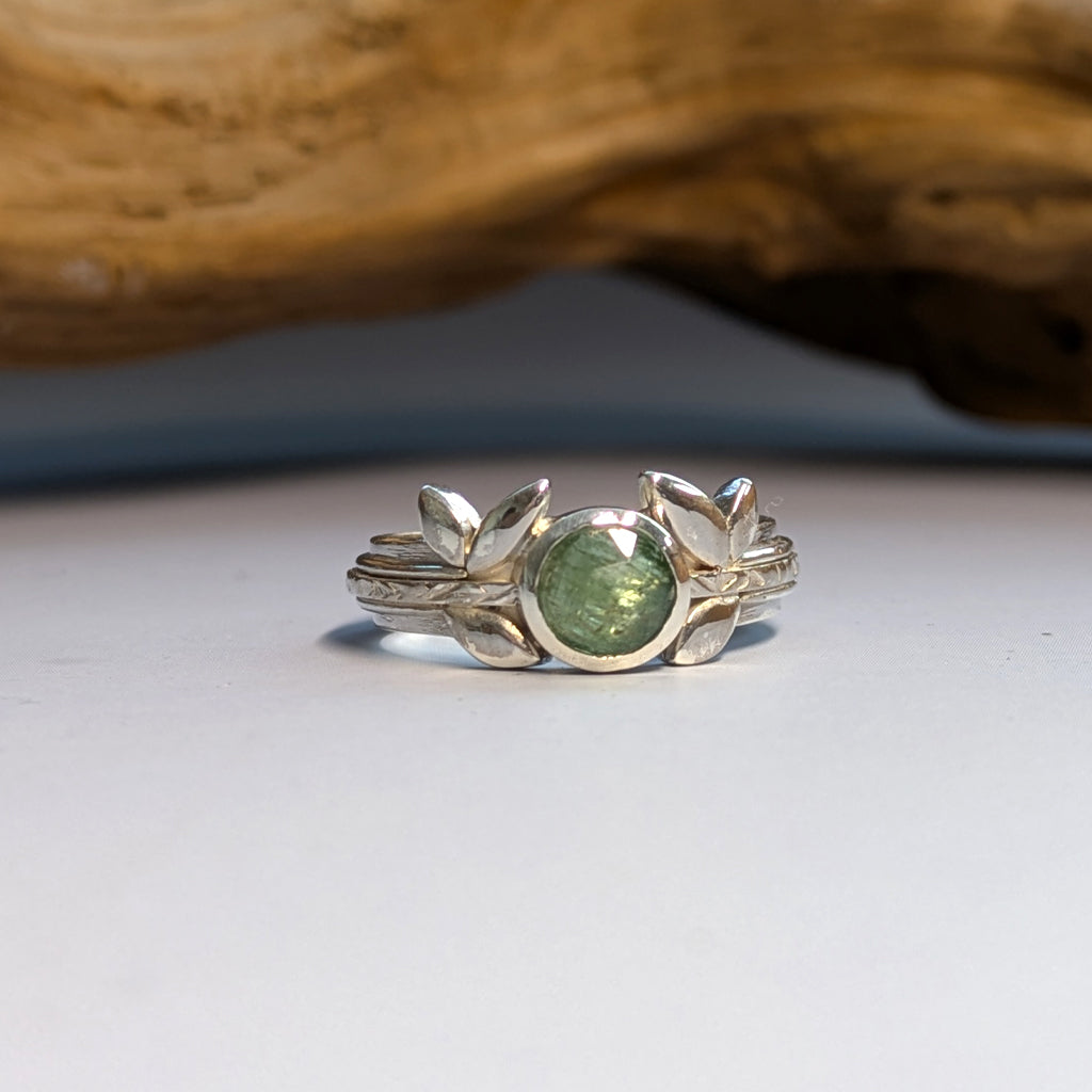 Bague feuillage en argent et kyanite verte - Mary D. Joaillerie